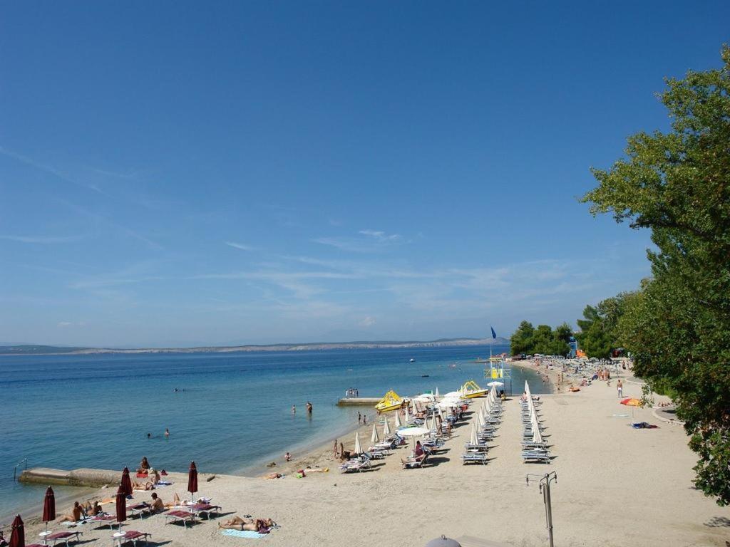 Apartments 30 M From The Beach Криквеница Екстериор снимка