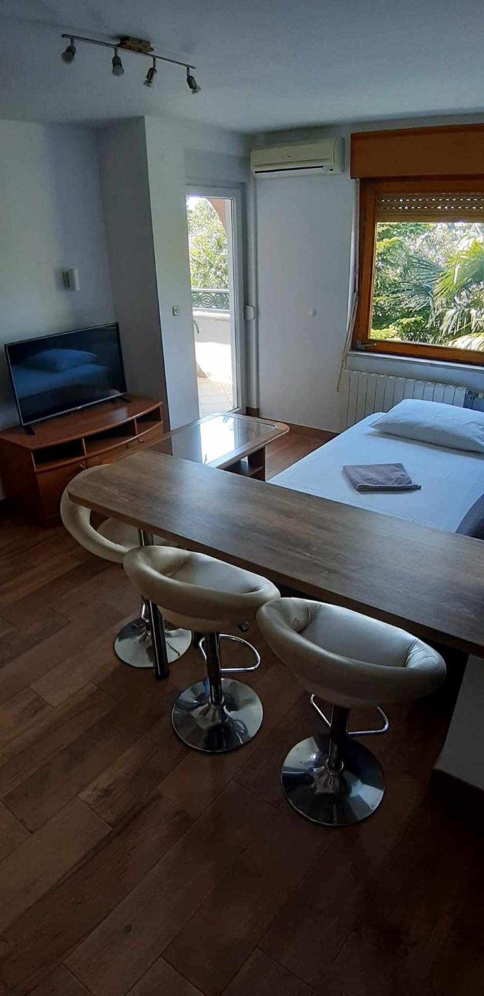 Apartments 30 M From The Beach Криквеница Екстериор снимка